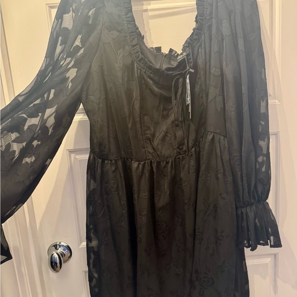 Boohoo Plus Dresses & Skirts - Boohoo Plus Black Long Sleeve Dress